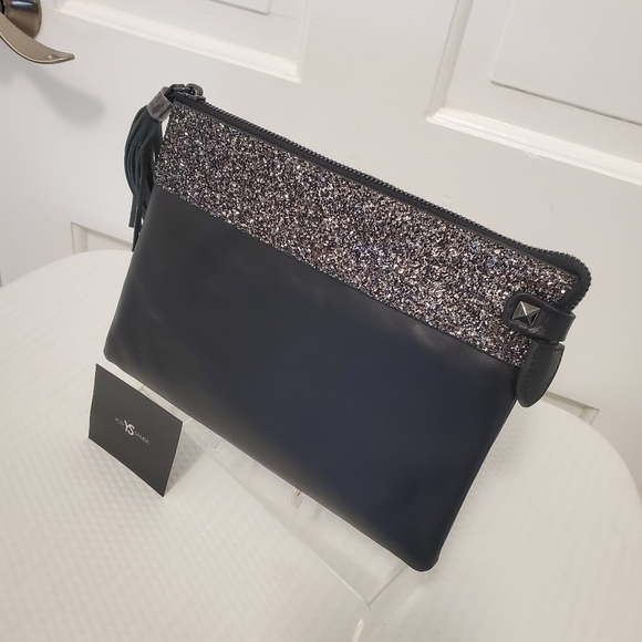 NWOT Yosi Samra Black Leather Clutch, Tassle, ZIP - Picture 4 of 8